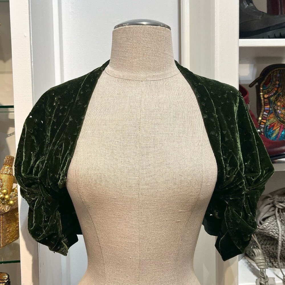 VELVET SHRUG